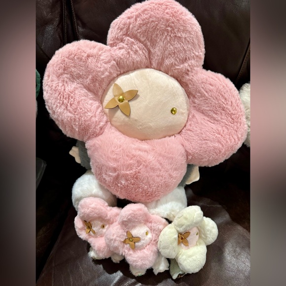 Inspired Vivienne Plush bag charm/keychain - Picture 3 of 3